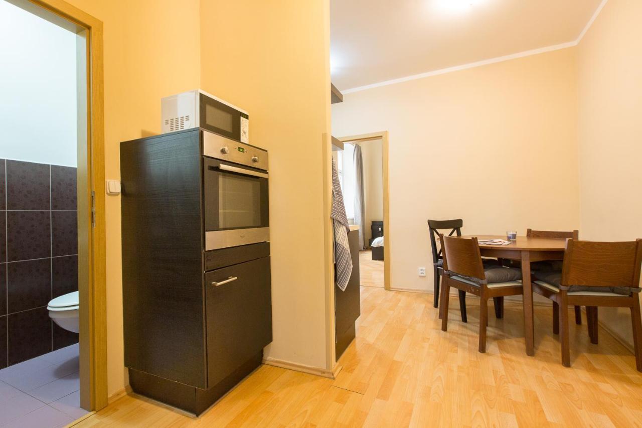 Premier Apartments Near The Museum Прага Экстерьер фото